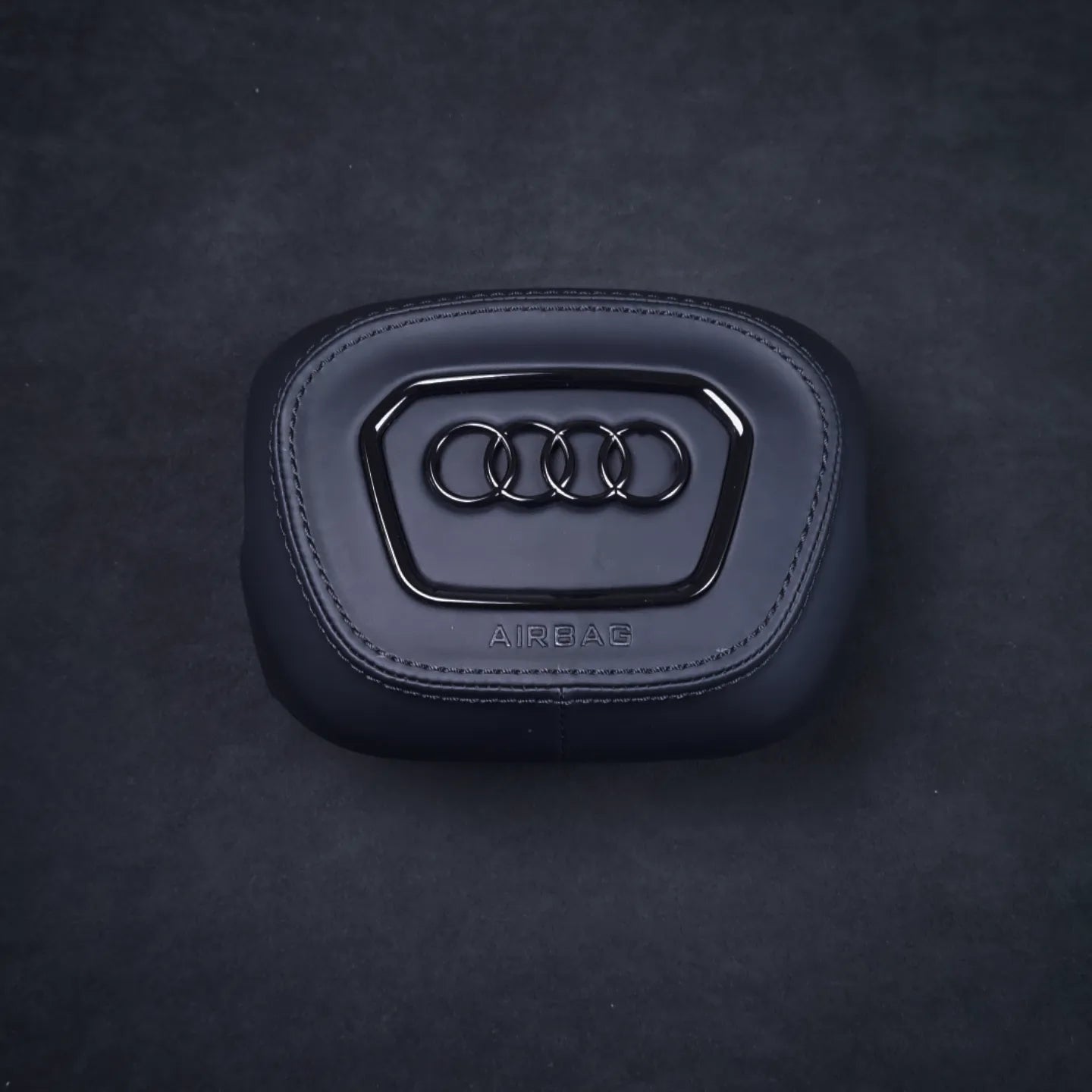 Maßgefertigte Airbag-Abdeckung - AUDI - alle Modelle